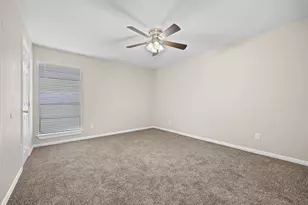 9616 Long Point Rd, Houston, TX 77055 - Photo 12
