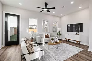 4605 Brady St, Houston, TX 77011 - Photo 14
