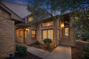 12 Lakeridge Dr, The Woodlands, TX 77381 - Photo 2
