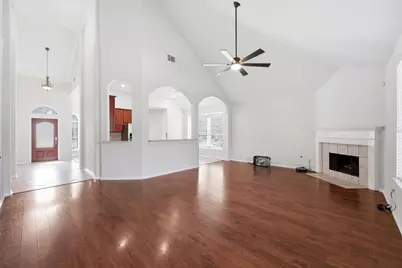 26 Griffin Hill Court, The Woodlands, TX 77382 - Photo 4