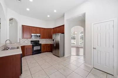 26 Griffin Hill Court, The Woodlands, TX 77382 - Photo 6