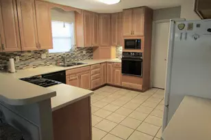 12139 Glenway Dr, Houston, TX 77070 - Photo 10