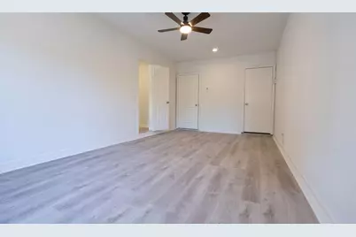10221 Bretton Drive, Houston, TX 77016 - Photo 18