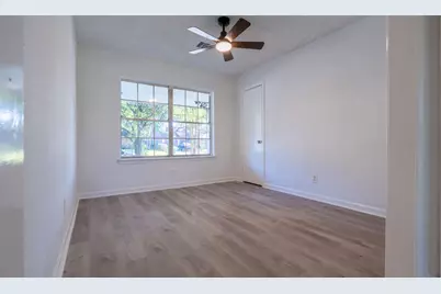 10221 Bretton Drive, Houston, TX 77016 - Photo 8