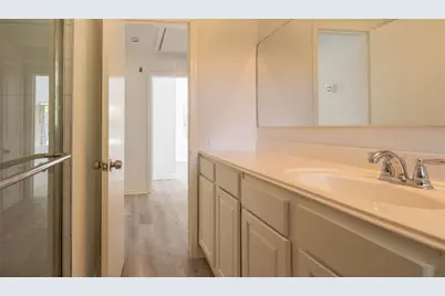 10221 Bretton Drive, Houston, TX 77016 - Photo 26