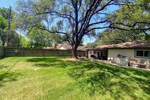 4111 Hill Oak Dr, Houston, TX 77092 - Photo 12