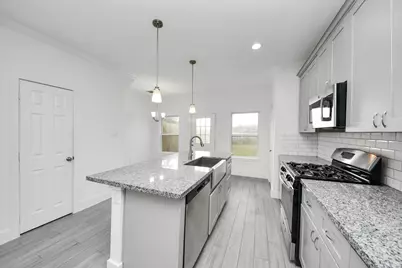 8305 Prairie View Drive #B, Houston, TX 77088 - Photo 12