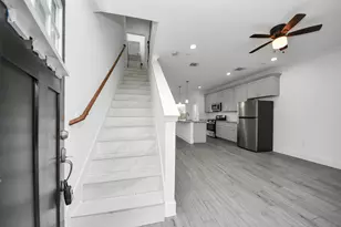 8305 Prairie View Dr, Houston, TX 77088 - Photo 4