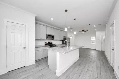 8305 Prairie View Drive #B, Houston, TX 77088 - Photo 10