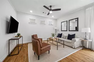 5924 Petty St, Houston, TX 77007 - Photo 4