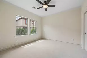 5924 Petty St, Houston, TX 77007 - Photo 16