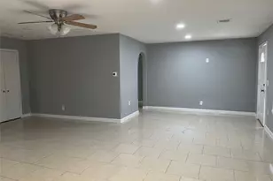 10417 Fairfax St, Houston, TX 77029 - Photo 16