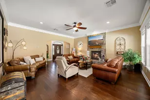 22209 Pierce St, Navasota, TX 77868 - Photo 8