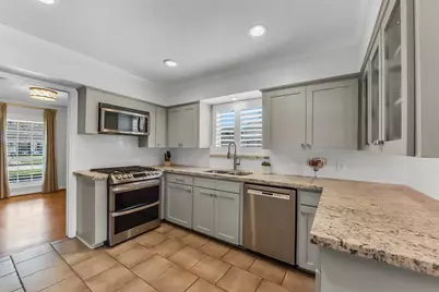 7706 Meadowbriar Lane, Houston, TX 77063 - Photo 6