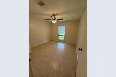 10123 Kent Towne Lane, Sugar Land, TX 77498 - Photo 6