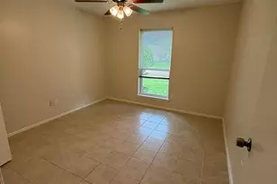 10123 Kent Towne Ln, Sugar Land, TX 77498 - Photo 6