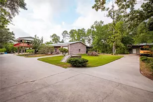 9800 Ramzi Dr, Conroe, TX 77303 - Photo 4