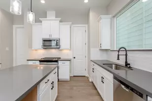 1439 W 25th St, Houston, TX 77008 - Photo 8