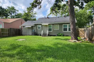 7124 Linden St, Houston, TX 77087 - Photo 18