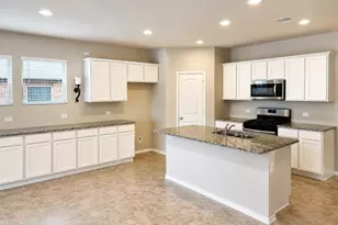 13821 Rock Island Trl, Conroe, TX 77384 - Photo 6