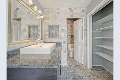 3610 Vineyard Drive, Houston, TX 77082 - Photo 8
