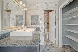 3610 Vineyard Dr, Houston, TX 77082 - Photo 8