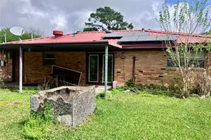 1313 N Noble Rd, Texas City, TX 77591 - Photo 2