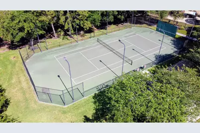 2727 N Cotswold Manor Drive, Houston, TX 77339 - Photo 46