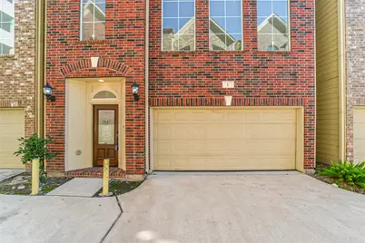 1117 Saint Agnes Street #E, Houston, TX 77030 - Photo 2