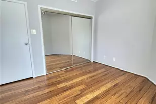 921 Marine Dr, Galveston, TX 77550 - Photo 18