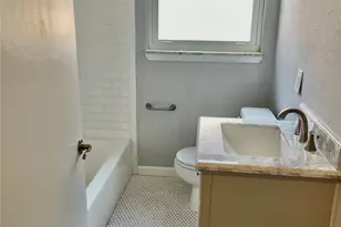 6674 Sylvan Rd, Houston, TX 77023 - Photo 16