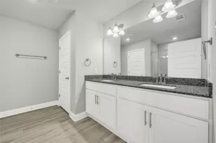 2238 W Post Oak Cir, Dayton, TX 77525 - Photo 18