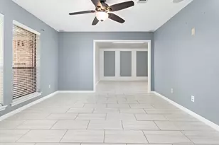 7035 Shanahan Dr, Beaumont, TX 77706 - Photo 10