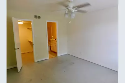 9797 Leawood Boulevard #402, Houston, TX 77099 - Photo 6