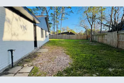 2203 Colonial Court S, League City, TX 77573 - Photo 24