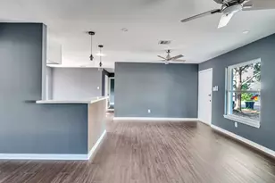 9814 Trumpet St, Houston, TX 77078 - Photo 8