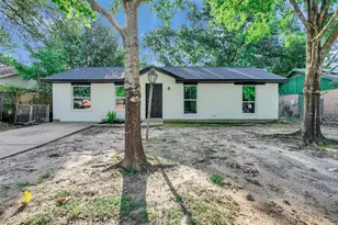 9814 Trumpet St, Houston, TX 77078 - Photo 4