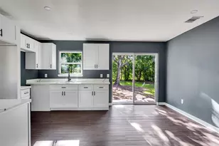 9814 Trumpet St, Houston, TX 77078 - Photo 14