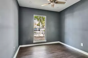 9814 Trumpet St, Houston, TX 77078 - Photo 20