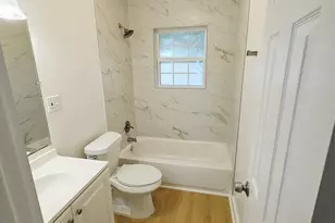 305 Miles Rd, Bacliff, TX 77518 - Photo 14