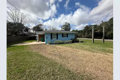 305 Miles Road, Bacliff, TX 77518 - Photo 2