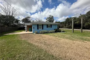 305 Miles Rd, Bacliff, TX 77518 - Photo 2