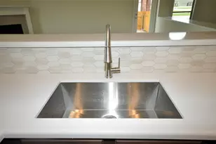 2107 Amistaqd Rd, League City, TX 77539 - Photo 10