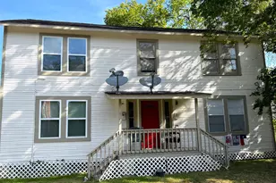 617 12th St, Huntsville, TX 77340 - Photo 1