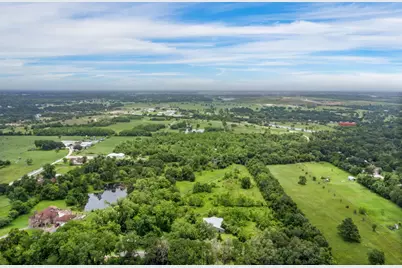 10935 Highway 6, Hitchcock, TX 77510 - Photo 18