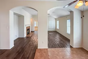 19531 S Village Of Bridgestone Ln, Spring, TX 77379 - Photo 14