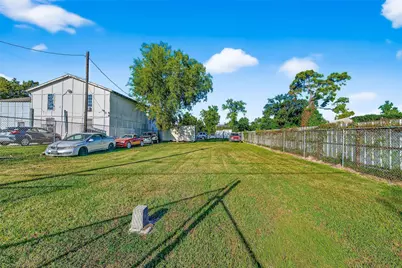 8109 W Hardy Road, Houston, TX 77022 - Photo 1