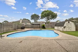 2112 Castle Dr, League City, TX 77573 - Photo 28