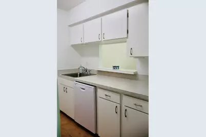 2201 Fountain View Drive #5J, Houston, TX 77057 - Photo 8