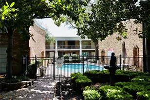 2201 Fountain View Dr, Houston, TX 77057 - Photo 12